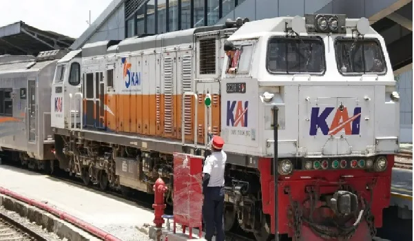 Kereta Api Services (KAI Services) Tingkat SLTA Sederajat Tahun 