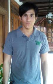 Foto Vino G. Bastian Kaos Polo Biru Green Skull