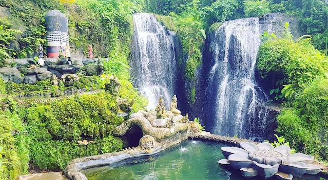 Taman Beji Griya Waterfall