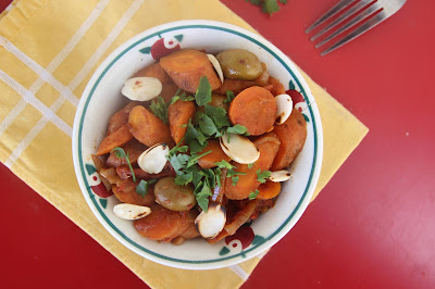 Cuillère et saladier : Tajine de carottes aux olives