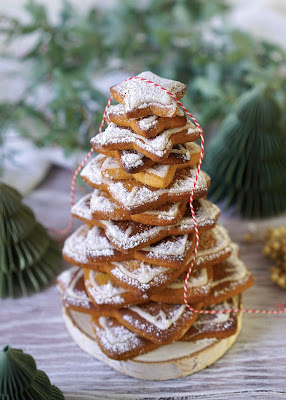 sapin de Noël en gateaux , sablés, trop gourmand