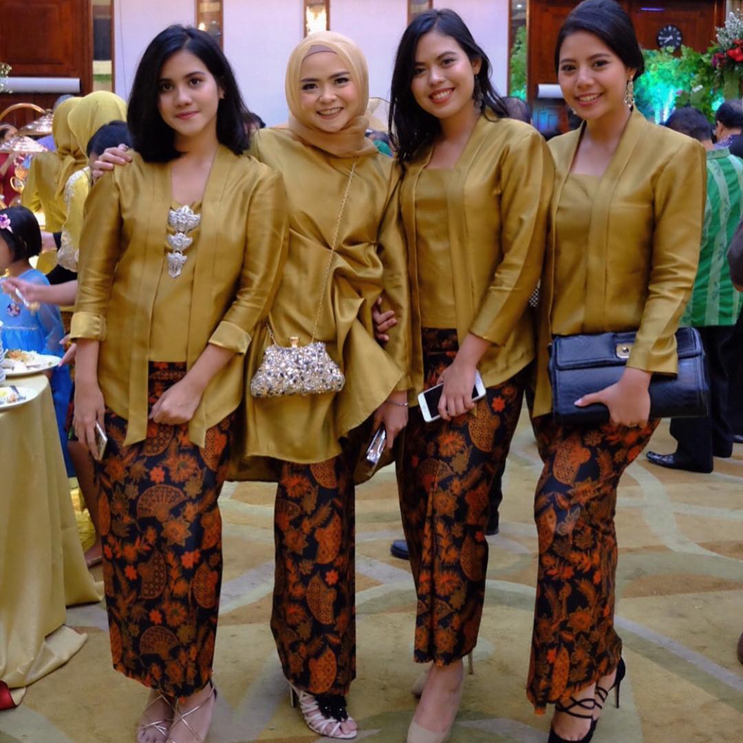 Kumpulan Gambar  Inspirasi Model  Kebaya Modern Indonesia 