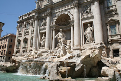 La Fontana Di Trevi en Roma, viajes y turismo