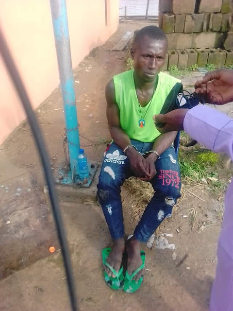 Notorious criminal "Ferekemebaghe" nabbed in Bayelsa after attacking a man with hand saw (photos)