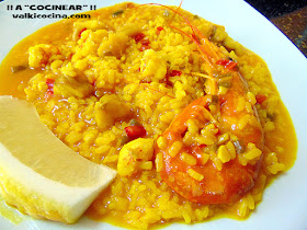 Arroz con rape y gambones en olla rápida