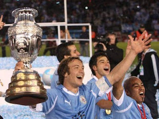 Uruguay se lleva la Copa América al derrotar a Paraguay.jpg