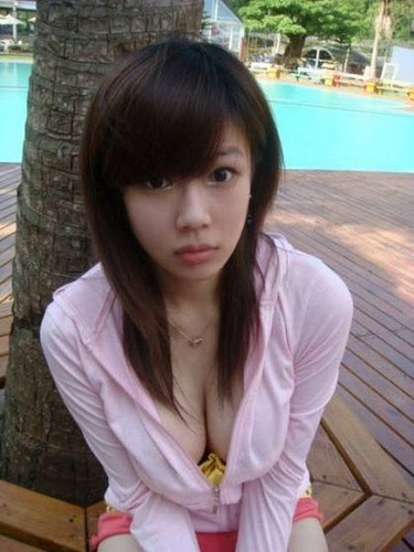 http://asian-sex.blogspot.com/2013/04/cewek-toket-hot-menantang-asian-sex.html