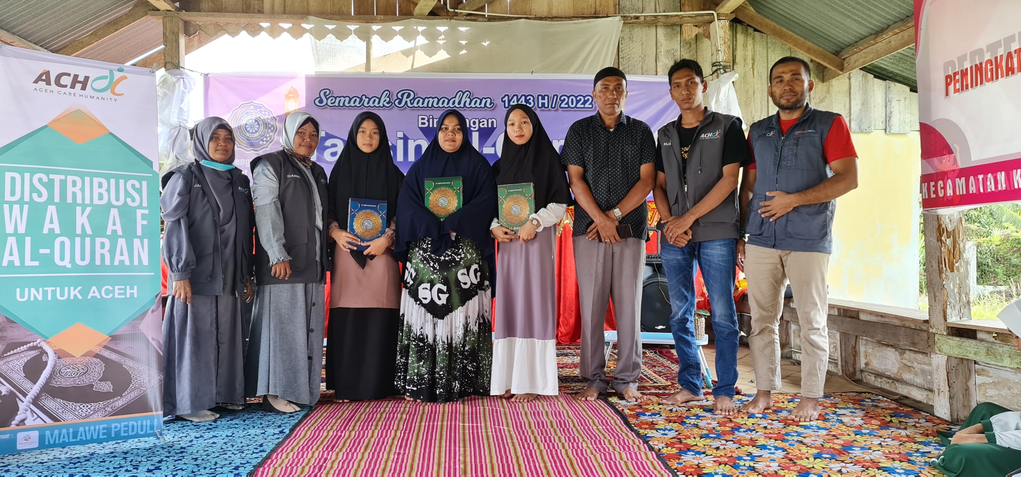 Aceh Care Humanity (ACH) Waqaf Al-Qur'an untuk Balai Pengajian