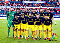 CLUB ATLÉTICO DE MADRID - Madrid, España - Temporada 2016-17 - Jan Oblak, Tiago, Jose María Giménez, Lucas Hernández, Gabi y Godín; Ángel Correa, Antoine Griezmann, Juanfran Torres, Kevin Gameiro y Koke - CLUB ATLÉTICO OSASUNA 0 CLUB ATLÉTICO DE MADRID 3 (Diego Godín, Kevin Gameiro, Yannick Carrasco) - 27/11/2016 - Liga de 1ª División, jornada 13 - Pamplona, estadio del Sadar - El Atlético de Madrid supera a un inofensivo Osasuna casi sin despeinarse. Oblak le paró un penalty a Roberto Torres en el minuto 5 de partido, con empate a 0 en el marcador