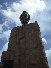 Abe Lincoln Statue