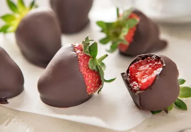 Chocolate-Covered Strawberries: A Sweet Delight