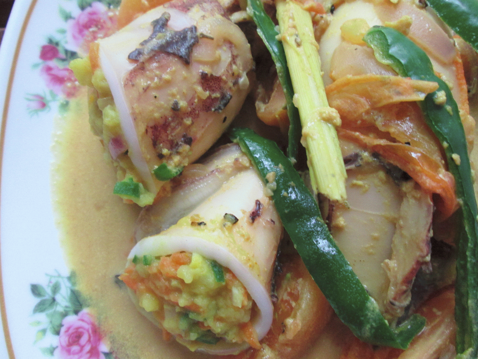 Yan's cottage: SOTONG SUMBAT