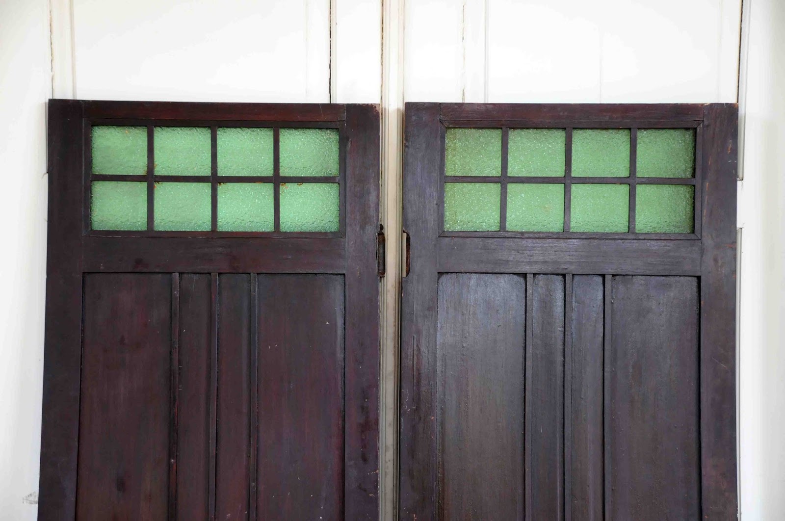 Old Vintage Gallery Pintu Cowboy Semarangan Antik