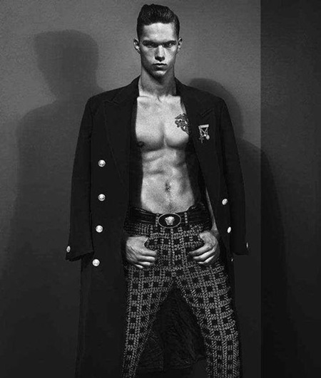 Versace FW 2012 d