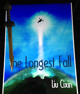 Portada del libro The Longest Fall, de Cixin Liu