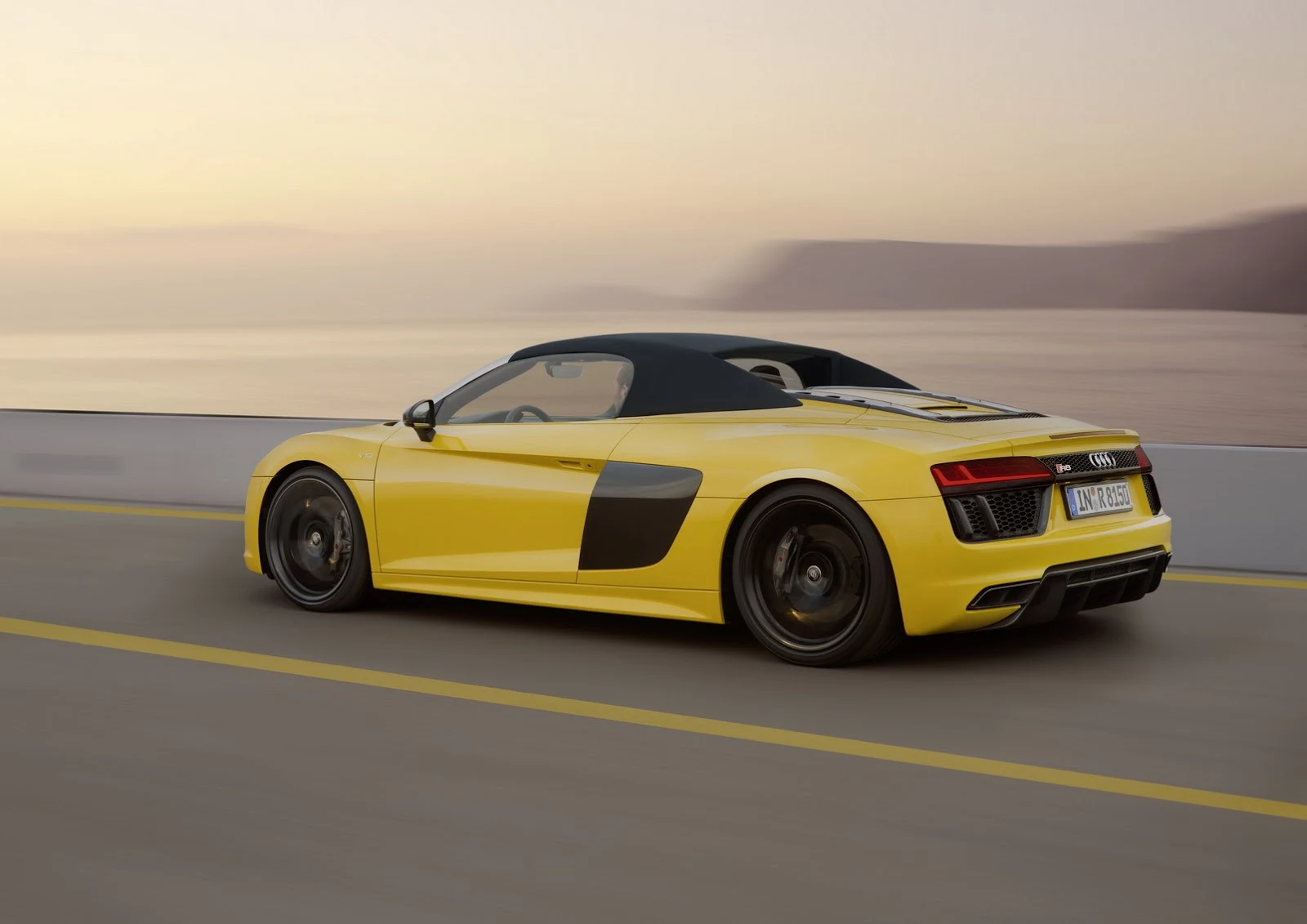 Siêu xe Audi R8 Spyder 2017 chính thức trình làng tại New York Auto Show