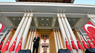 Στη φυλακή 70 εν ενεργεία Τούρκοι αξιωματικοί λόγω Γκιουλέν: Σαρώνει τα πάντα ο Ερντογάν