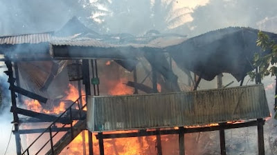 Si Jago Merah Ngamuk,  Dua Rumah Warga di Sidrap Hangus Terbakar