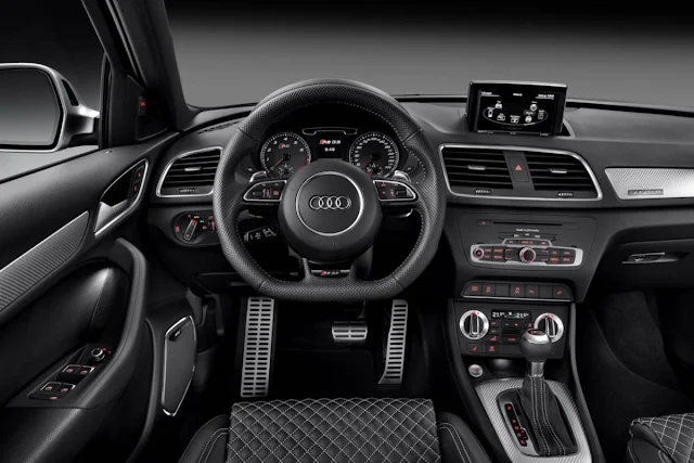 Audi Q3 RS 2014 - interior - painel