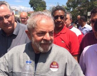 "Fico cem anos preso, mas não troco minha dignidade pela liberdade", diz Lula