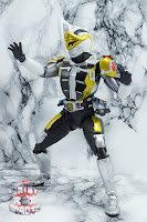 S.H. Figuarts -Shinkocchou Seihou- Kamen Rider Den-O Rod Form & Ax Form 50
