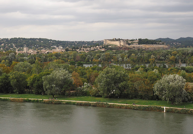 Вильнёв-лез-Авиньон (Villeneuve-les-Avignon)