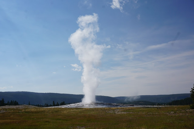 old faithful gets upper basin