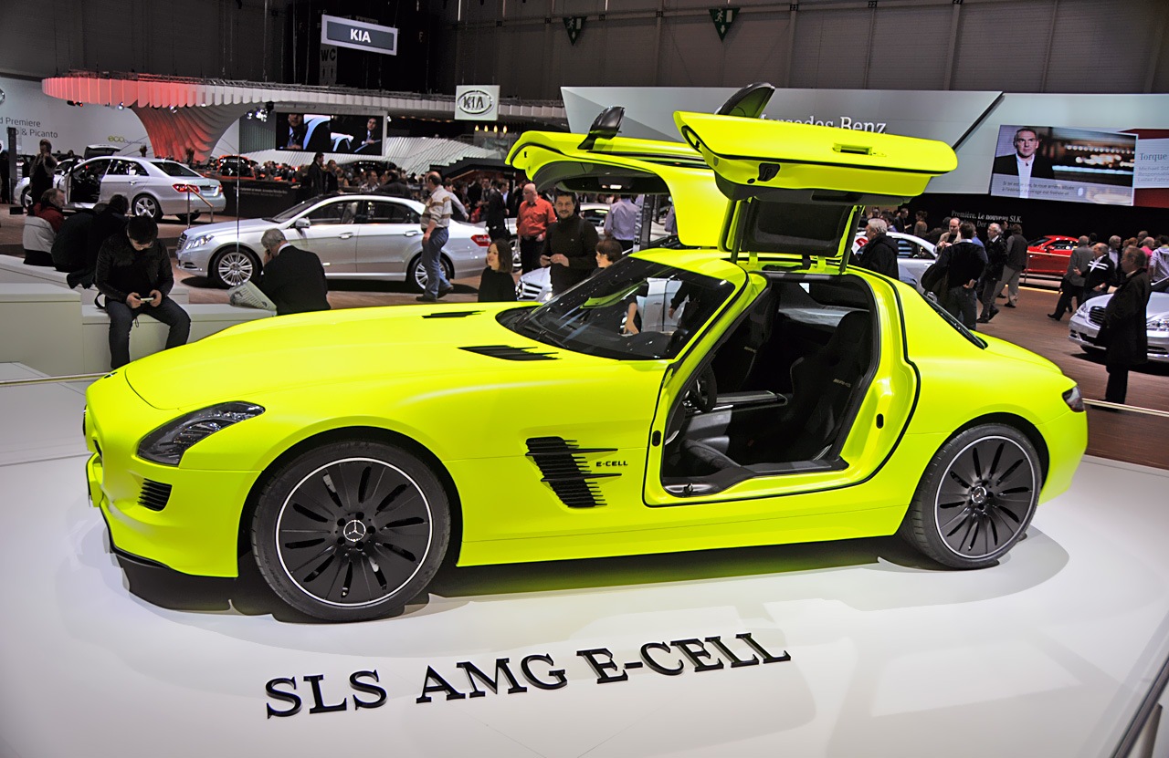 Mercedes SLS AMG E-CELL GREEN