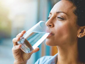 SIGNS YOU ARE NOT DRINKING ENOUGH WATER