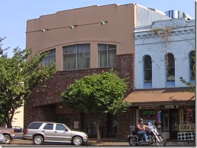 IMG_3200 Alejandro's Building in Salem, Oregon on September 4, 2006