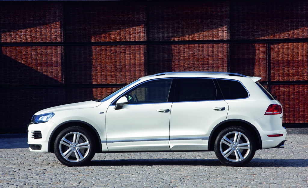 Volkswagen today unveiled the 2012 Volkswagen Touareg RLine which will be 