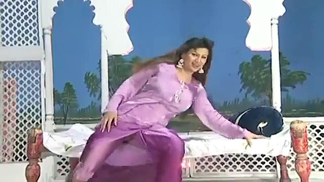 Saima Khan Hot Desi Mujra