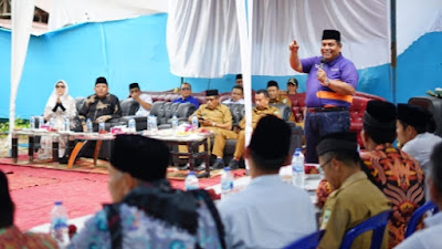 Bupati Suhatri Bur Letakkan Batu Pertama Pembangunan Rumah Tahfiz di Padang Tarok  .