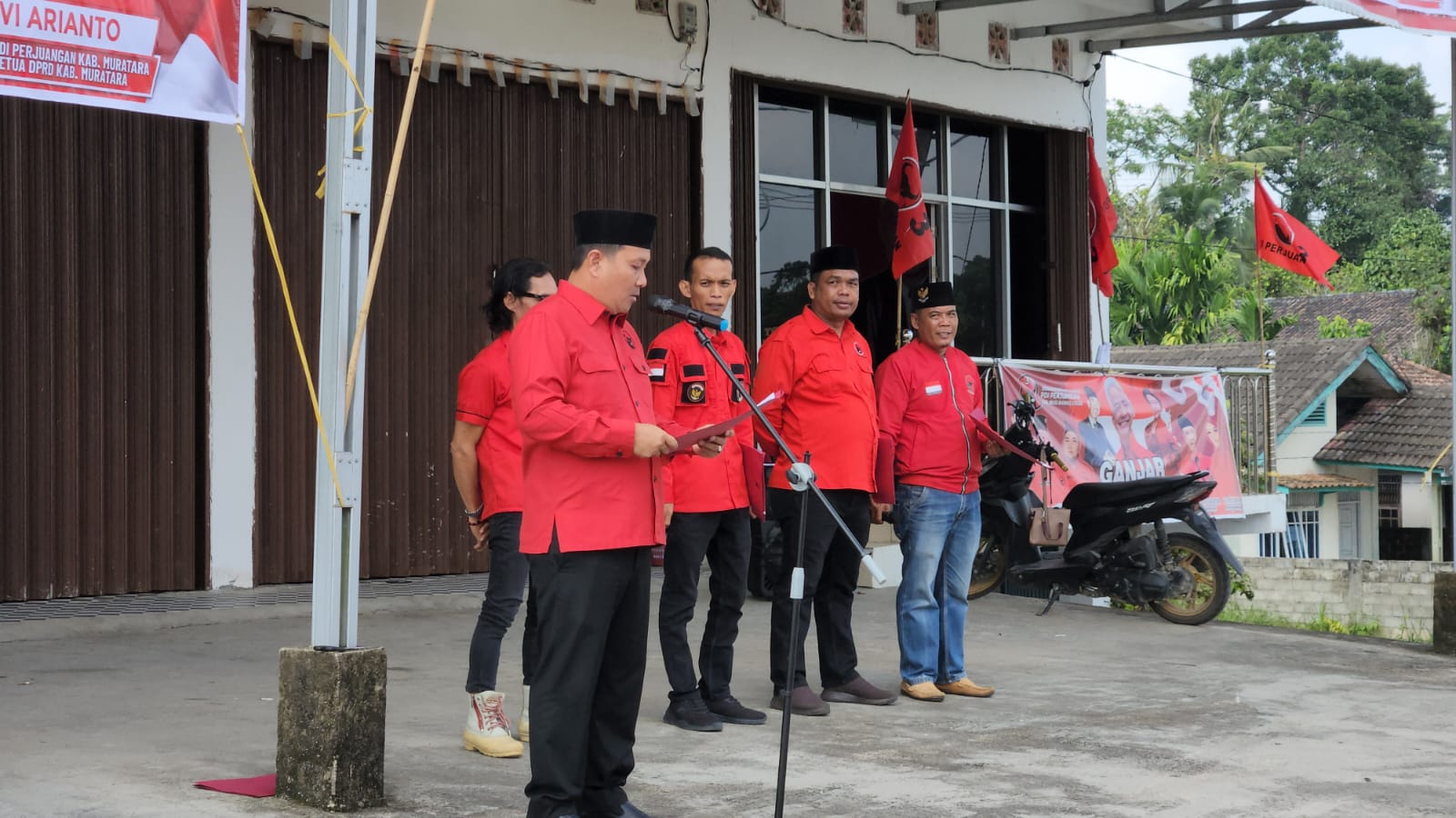 Peringati Harlah Pancasila, DPC PDIP Muratara Adakan Upacara