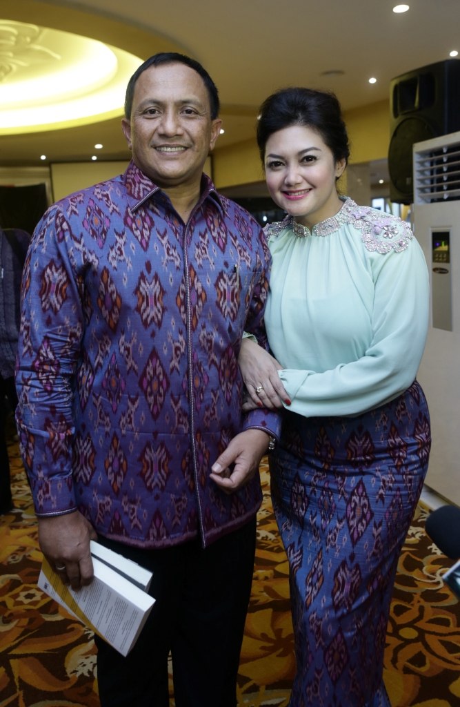 Inilah Artis Indonesia yang Memiliki Hubungan dengan TNI | Berita ...
