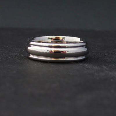 And this will be the wedding band to match the antique ring