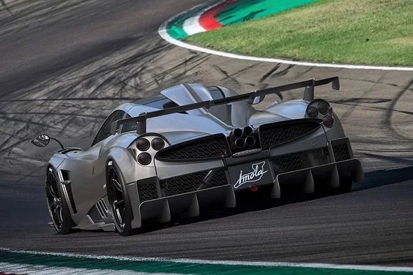 Pagani Huayra Imola