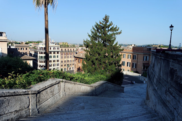 Rome, Voyage, Tridente,  Trinité-des-Monts, blog, paysage, Barcaccia, fontaine, Roma, piazza, place, palmier, piazza del popolo, vlog, roadtrip, italie