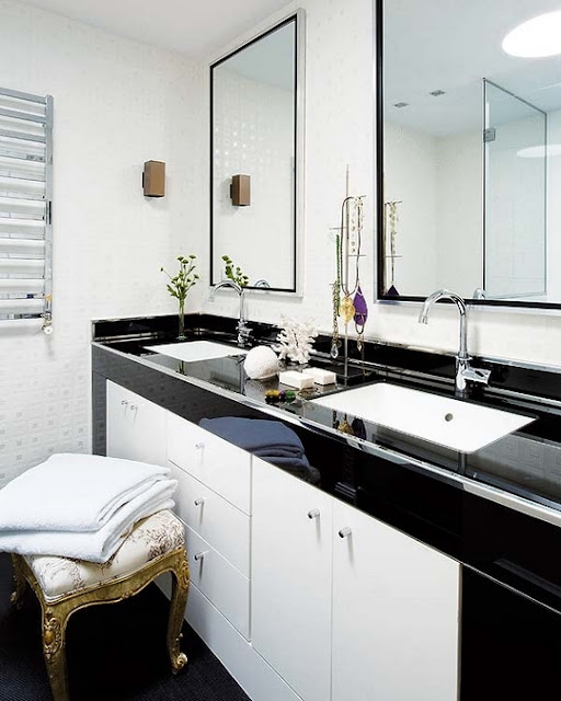 Luxury Elegant Bathroom Apartment Design Photo