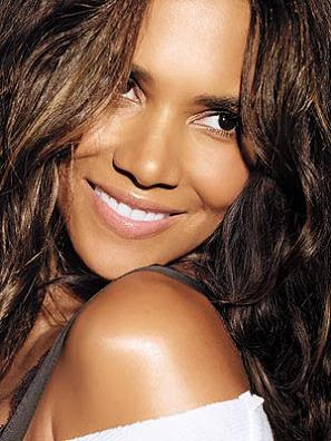 Halle Berry Pictures, Halle Berry Pics, Halle Berry Hot Photos, Wallpapers