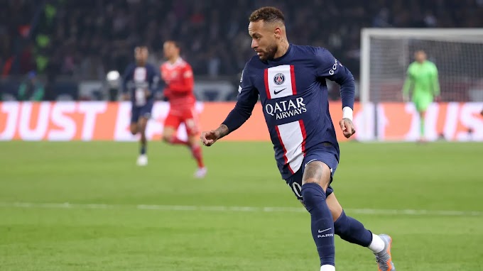 Neymar torce o tornozelo e deixa o campo chorando em partida contra o Lille, pela Ligue 1