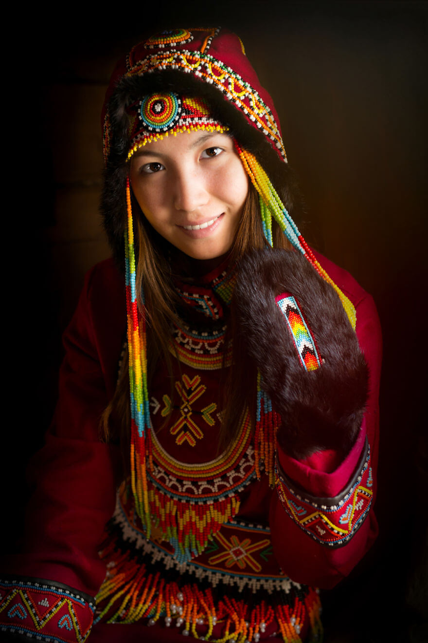 He Traveled 25000 Km In Siberia To Capture The Beauty Of Its Indigenous People With His Camera. The Pictures Are Breathtaking! - Dolgan Girl
