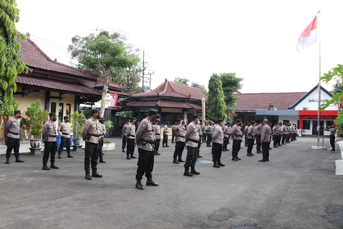 Tingkatkan Kemampuan Personil, Polres Ponorogo Laksanakan Latihan Senam Tongkat dan Borgol.