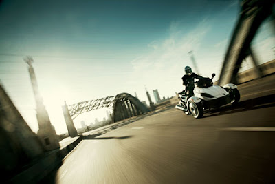 2010 Can-Am Spyder RS-S Roadster picture