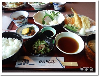 昼定食(きんぴら，刺身，天ぷら，きゅうりなます，御飯，貝汁，香の物)
