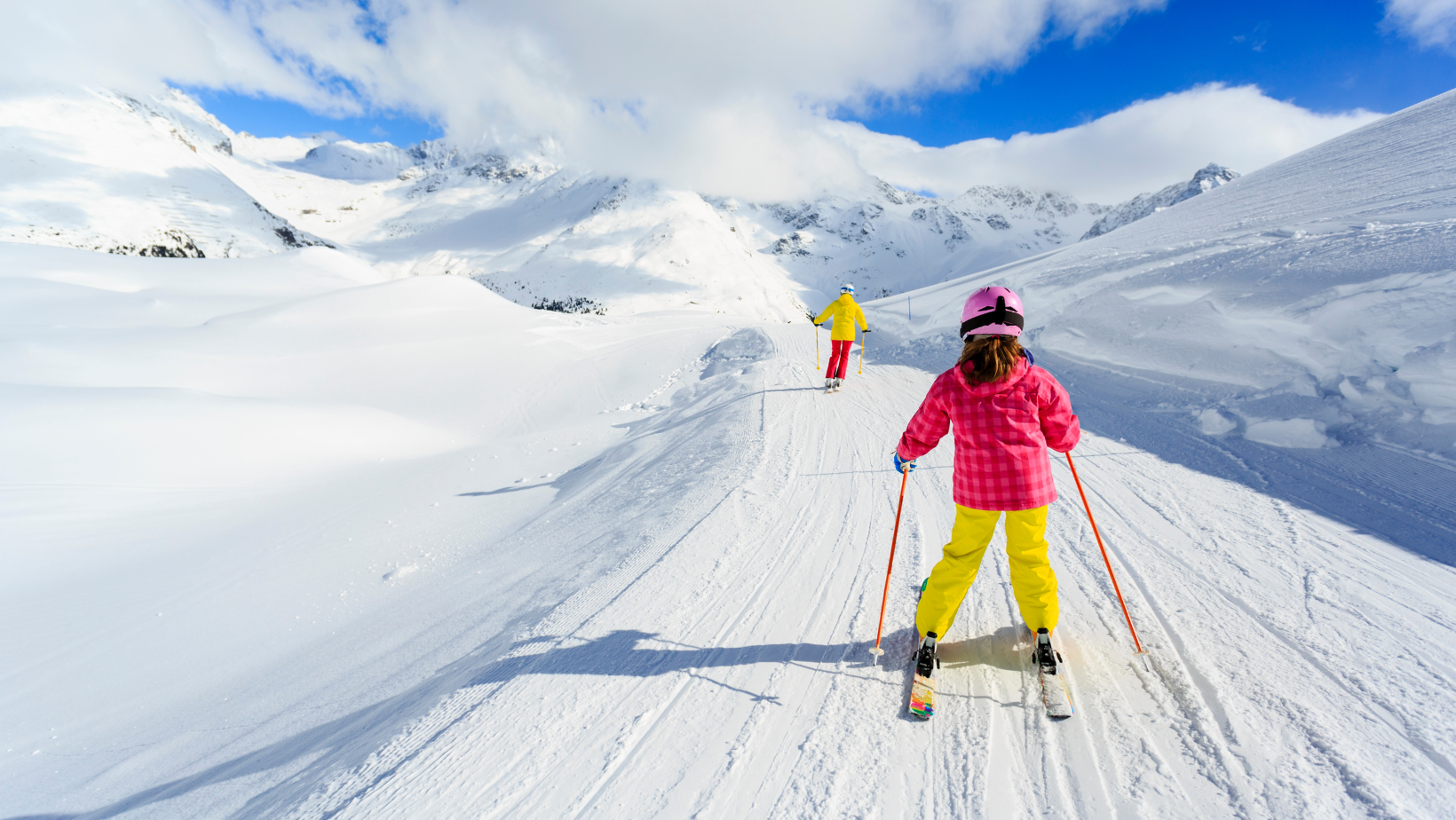Essential Ski Gear for Beginners 2023