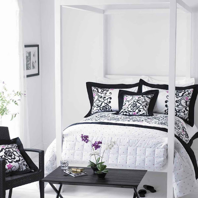 Black And White Bedroom Decorating Ideas