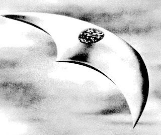 Modelo de uno de los platillos volantes que vio Kenneth Arnold