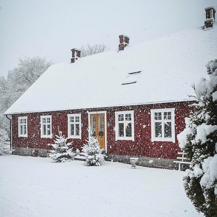 Maja's Cosy Swedish Home All Decked out for Christmas!