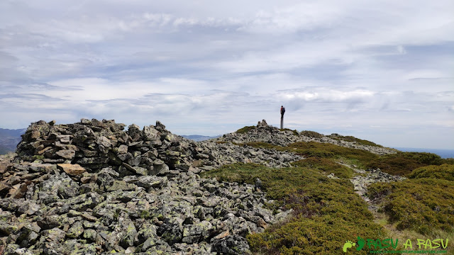 Llegando a la cima del Pico Amargones